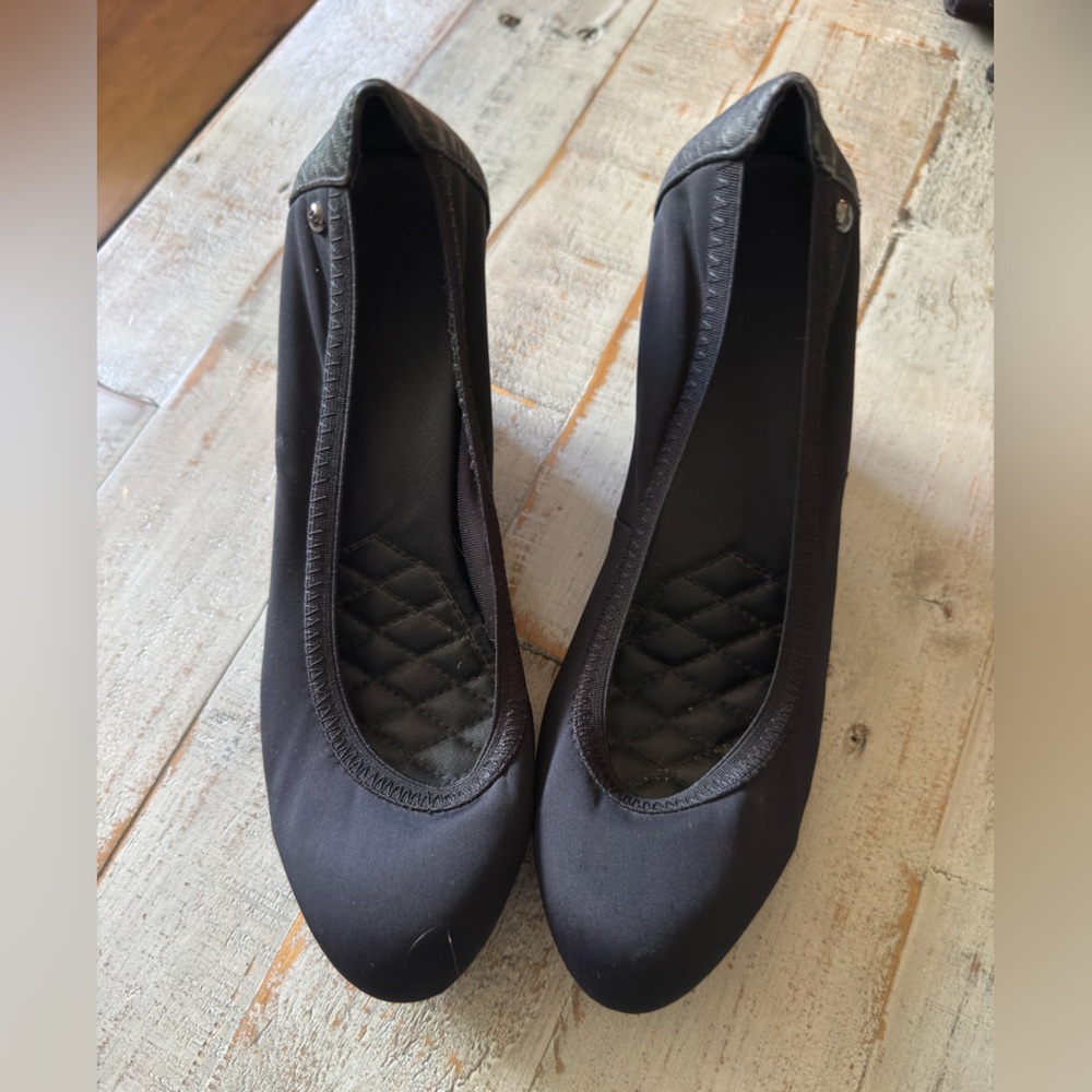 Simply Vera Vera Wang Black Wedges